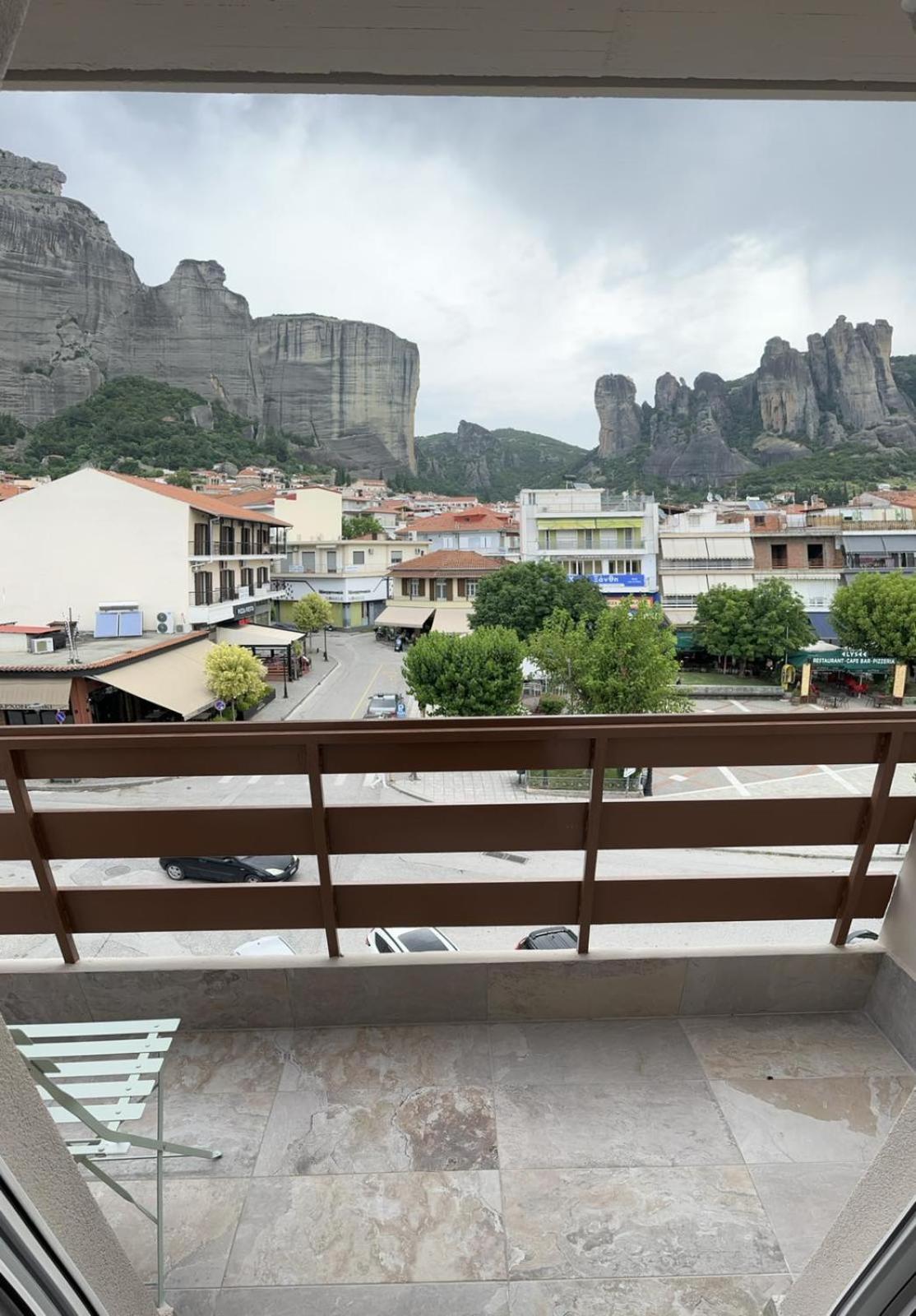 Meteora Gold And Glass กาลัมปากา ภายนอก รูปภาพ