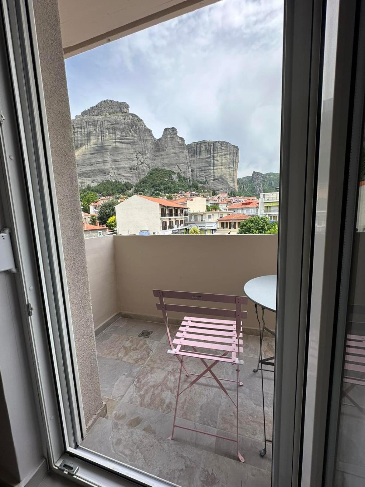 Meteora Gold And Glass กาลัมปากา ภายนอก รูปภาพ