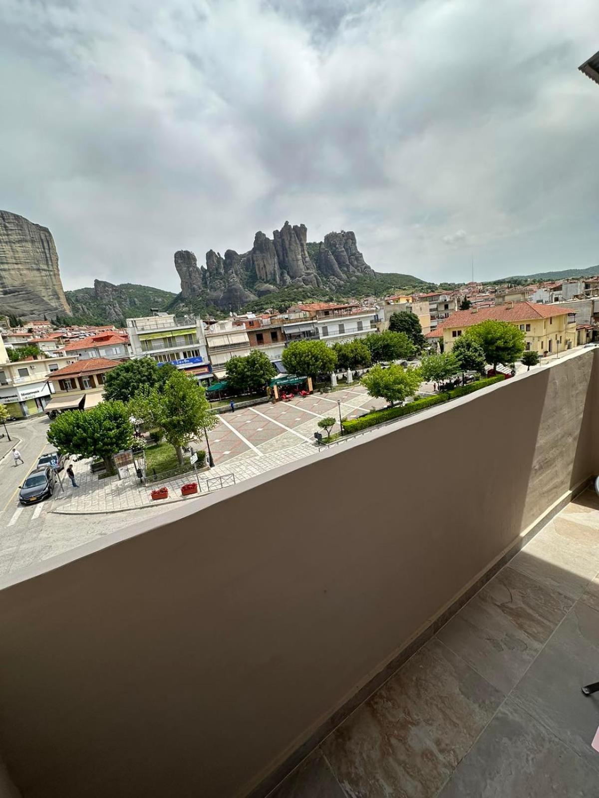 Meteora Gold And Glass กาลัมปากา ภายนอก รูปภาพ